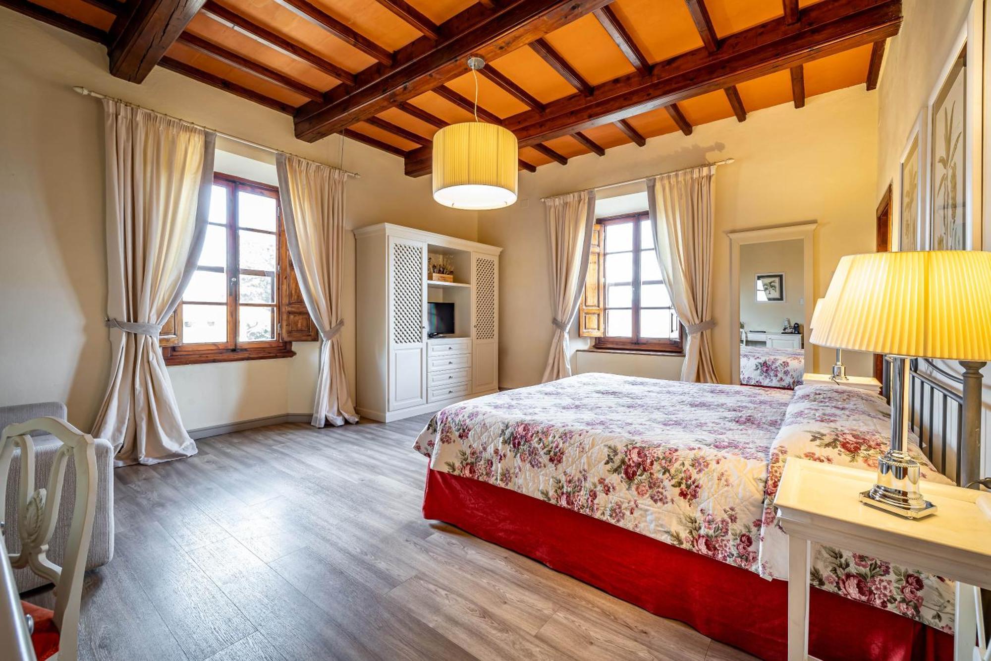 Villa S.Andrea Сан-Кашиано-ин-Валь-ди-Пеза Экстерьер фото